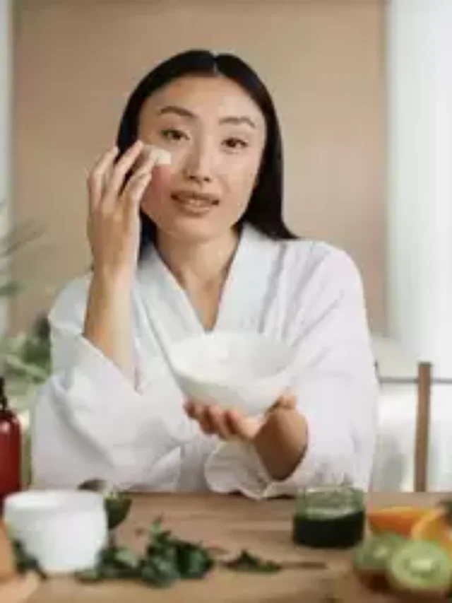 Oily Skin in Monsoon? Follow These Skincare Tips