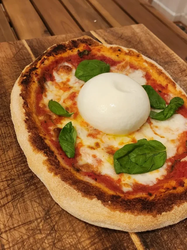 Why Burrata Pizza is the Latest Must-Try Trend