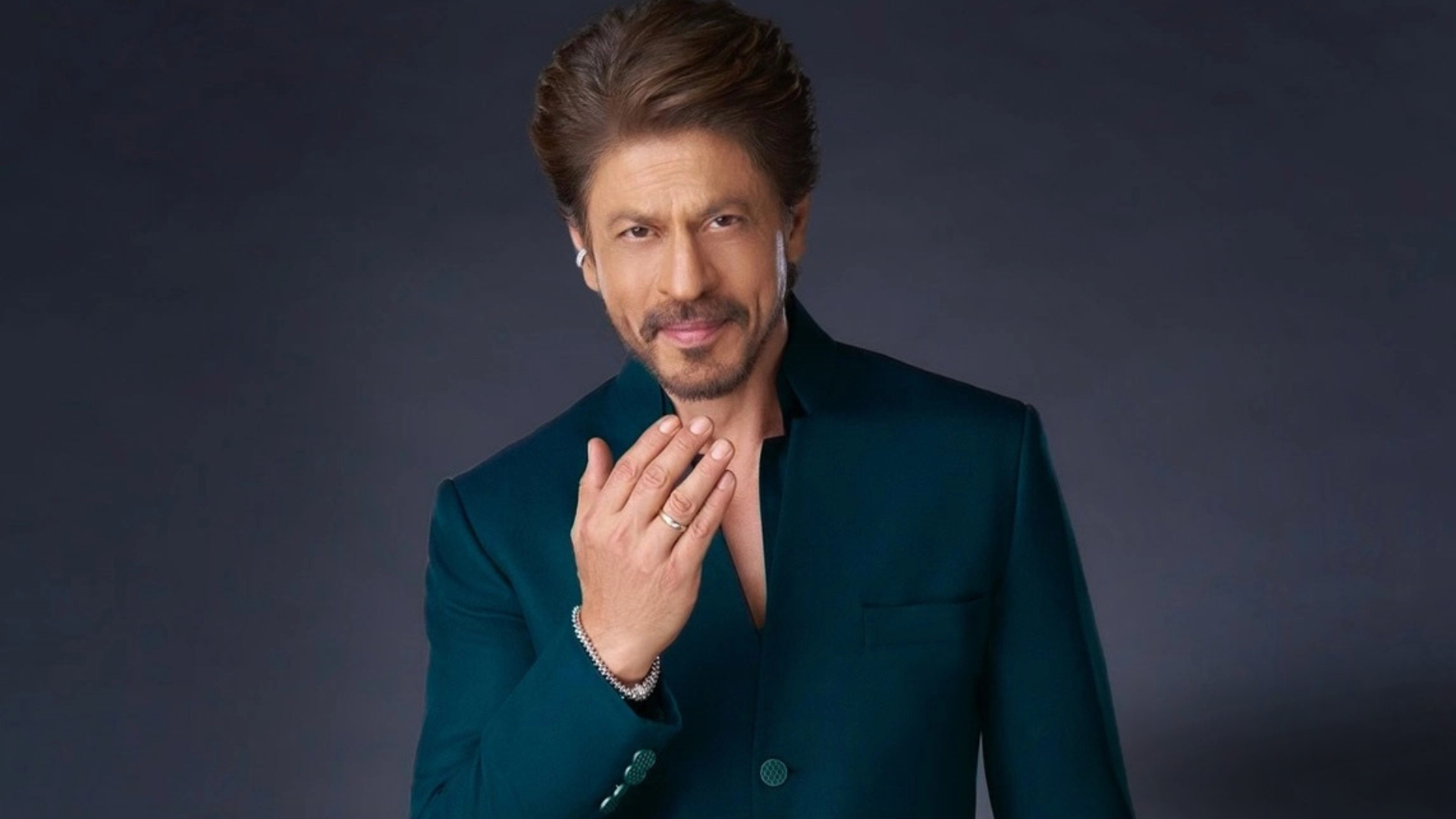 Shah Rukh Khan Extends Warm Wishes Of Love